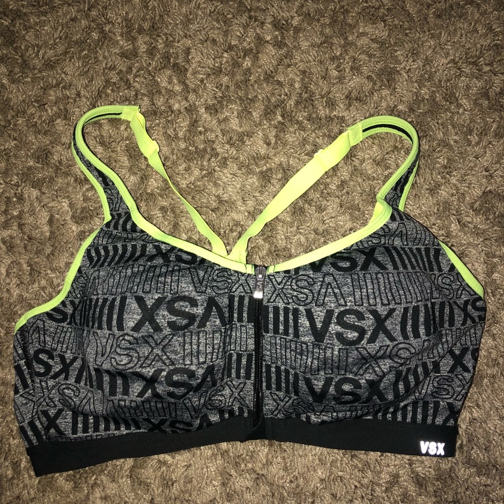 Victoria secret sports bra size 38c